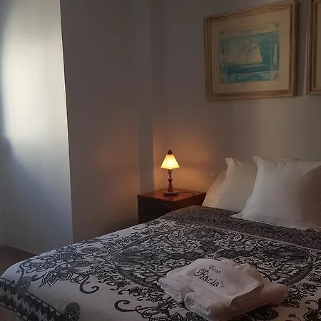 Guest house Casa Rocio 2*